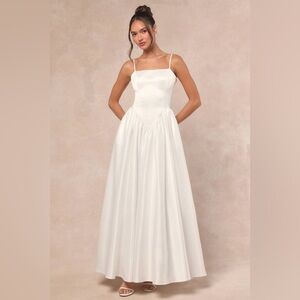 Lulu's Elegant White Wedding Dress